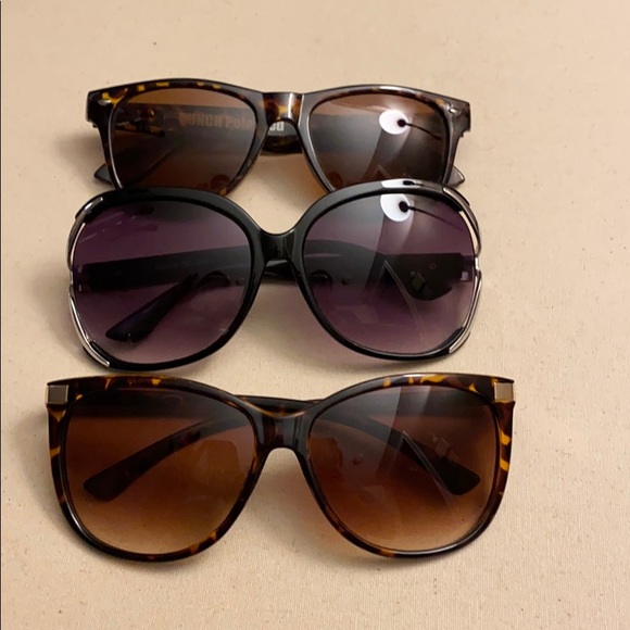Oscar de la Renta Accessories - Lot of 3 Sunglasses Good Condition